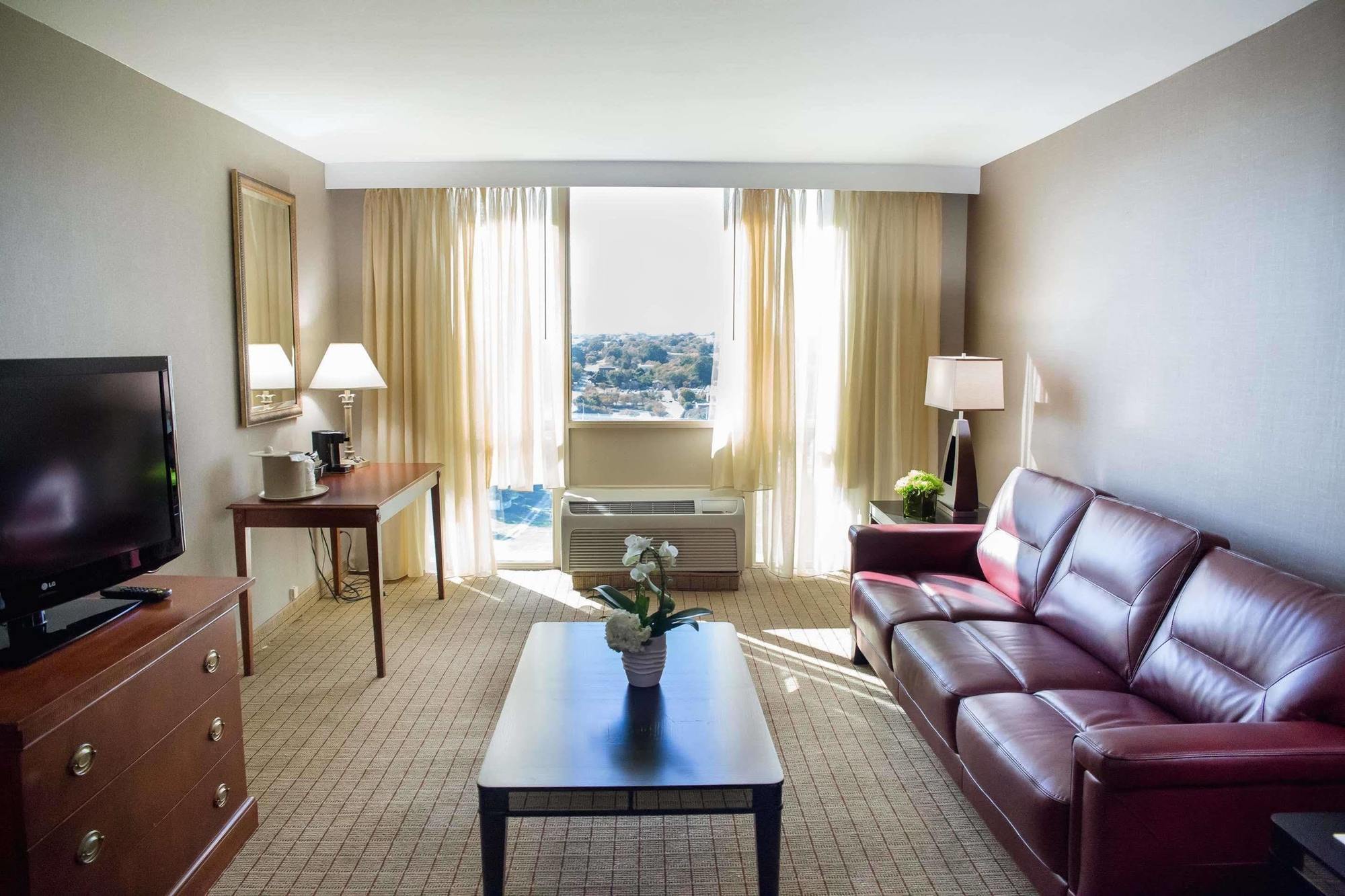 Ramada Plaza By Wyndham Atlanta Downtown Capitol Park Ξενοδοχείο Εξωτερικό φωτογραφία